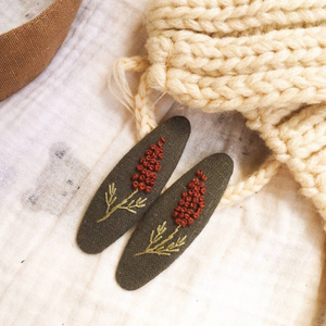 กิ๊บติดผมปักลายสำหรับเด็กผู้หญิงกิ๊บติดผมวินเทจเครื่องประดับผมแบบปักลายดอกไม้หรูหราของขวัญผลิตในเวียดนาม - Product Image 3