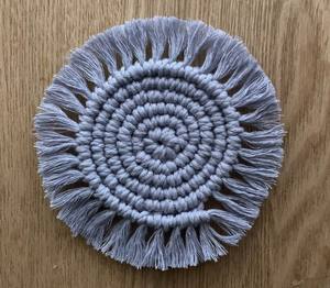 ชุดที่รองแก้วบนโต๊ะทำจากผ้าฝ้ายถักมือสไตล์โบโฮสำหรับถ้วยกาแฟเสิร์ฟจากอินเดีย - Product Image 1