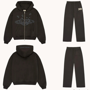 Haute qualité hommes deux pièces ensemble Streetwear Hip Hop Style sweat à capuche pantalons de survêtement avec dessin animé bouffée impression bas actifs vêtements de sport - Product Image 4