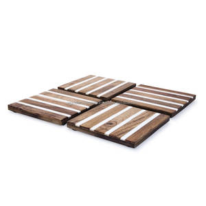 Juego de Posavasos Cuadrados Clásicos con Resina Epoxi de Color Personalizado, Madera de Nogal, Tapetes y Almohadillas Personalizadas, Decoración Ecológica para el Hogar - Product Image 4