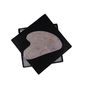 Cuarzo Rosa Gua Sha Premium Natural Gemstone Masajeador facial Premium Cristal tallado Feng Shui Grabado Terapia de belleza facial - Product Image 1