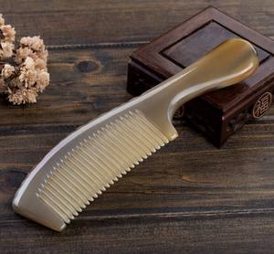 Peigne à cheveux en corne de buffle naturel fabriqué à la main de qualité supérieure motif d'échelle de Dragon personnalisé peigne antistatique femmes outil - Product Image 2