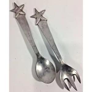 Juego de Cubiertos de Plata con Diseño de Cuchara y Tenedor, Mango con Estrella en Negro, para Servir Sopa, Ensalada, Café - Product Image 1