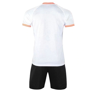 Nouveau style d'entraînement de football respirant Logo personnalisé uniforme de football fait au Pakistan dégradé de couleur meilleure qualité ensembles d'uniformes de football - Product Image 6