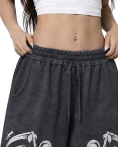 Pantalons de survêtement à jambes larges personnalisés avec imprimé de crâne de la Mort en gris anthracite, streetwear surdimensionné pour femmes, pantalon en molleton OEM personnalisé - Product Image 3