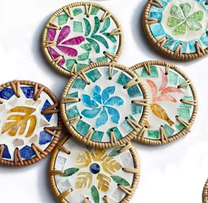 Coloré classique fleur coquille sac motif couleur bloquant rotin sous-verres en osier artisanat décoration de bureau Viet Nam Style plaque - Product Image 1