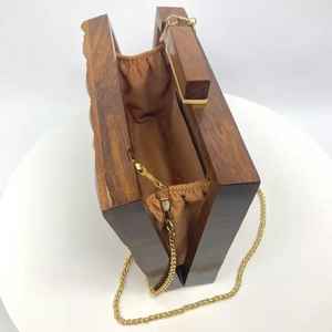 Nouvelle arrivée Pochette en bois Imitation perle Plaqué or Luxe Papillon Charme solide Pochette complète Ensemble de mariage pour femmes - Product Image 1