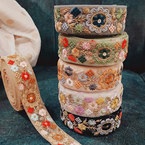 Tela de encaje de red de gama alta para saris de novia Vestidos de diseñador y ropa de fiesta Exportación al por mayor para compradores globales - Product Image 1