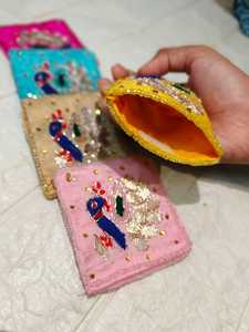 Bolsas para monedas de seda al por mayor con bordado de cuentas de pavo real para boda india regalo de dama de honor Mehndi favores ocasiones festivas - Product Image 6