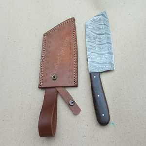 Couteau de cuisine en acier damassé fait à la main couteau couperet à viande manche en bois avec gaine en cuir - Product Image 6