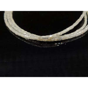 Perles de diamant blanc naturel facettées en tube, taille coussin, 1,5-2,5 mm, brins de 16 pouces - Product Image 1