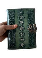 Chakra Designs Journaux en cuir véritable en relief Journal d'écriture Livre de notes en cuir véritable Couverture rigide Couleur vert foncé Journal lié
