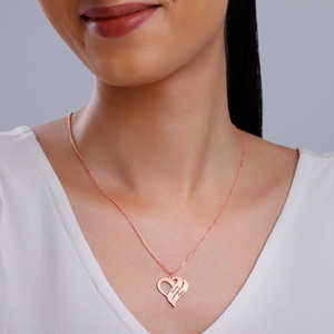 Colgante personalizado de oro rosa con nombre corazón Duo de acero inoxidable con chapado en oro, joyería personalizable con patrón de letras - Product Image 4