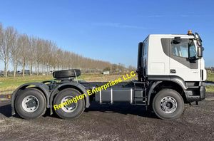 <span class=keywords><strong>Camion</strong></span> Trattore IVECO <span class=keywords><strong>Trakker</strong></span> 420 6x4 Usato 2022, Autocarro Ribaltabile 2023 per Trasporto Pesante, Cabina Bianca, Diesel - Product Image 2