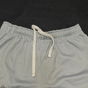 Short décontracté en maille de polyester à trou ouvert Service OEM solide en toile respirante avec cordon de serrage disponible - Product Image 6