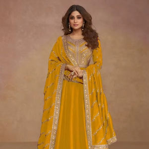 Shalwar Kameez de moda completamente cosido | Tela de seda Premium pesada con trabajo de bordado e Interior Adjunto | 3M Flair - Product Image 1