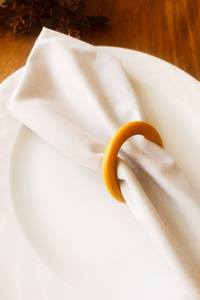 Porte-serviette en bois de couleurs assorties et rond de serviette de forme ronde décoration de serviette mariage acacia vente en gros meilleur - Product Image 2