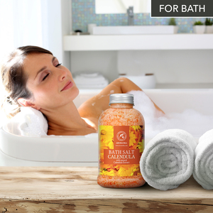 Aromatika Calendula Sal Marina Natural en Cristales 600g para Baño con Extracto Calmante de Caléndula, Cuidado Relajante para la Piel del Cuerpo, Frasco de Plástico - Product Image 3