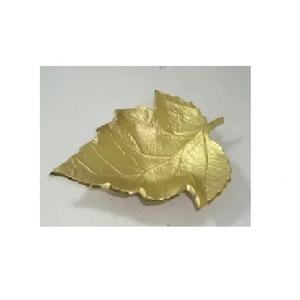 Lujoso plato de diseño de hoja de arce para decoración del hogar para servir dulces de mesa disponible del fabricante indio - Product Image 5
