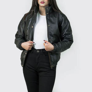 Veste décontractée en faux cuir pour femmes avec fermetures à glissière sur le devant Veste en cuir texturée pour femmes avec surpiqûres sur le panneau - Product Image 5