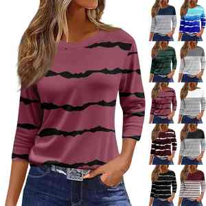 Moda mujer 2025 camiseta suelta estampada Casual 3/4 manga señoras Top blusas elegantes con logotipo en la parte delantera - Product Image 6