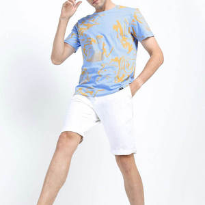 Camiseta personalizada para hombre con estampado gráfico elegante, material suave transpirable para uso diario. - Product Image 5