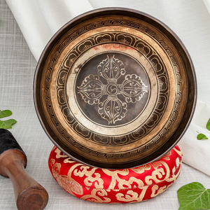 Cuenco Cantador de Bronce Hecho a Mano de Alta Calidad para Terapia Mental, Cuenco Tibetano Original con Mantra Budista, Fabricante de Cuencos Sonoros - Product Image 4