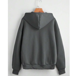 เสื้อฮู้ดดี้ทรงบ็อกซี่แบบเรียบง่าย คุณภาพสูง สำหรับผู้ชาย ผลิตแบบ OEM ODM แฟชั่นสตรีทแวร์กลางแจ้ง ผลิตโดยโรงงาน - Product Image 2