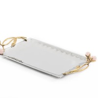 Plateau de service en aluminium d'aspect classique pour une décoration sur le thème vintage avec une touche artisanale et un matériau résistant à la rouille