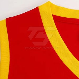 ชุดยูนิฟอร์มบาสเก็ตบอลแบบสั่งทำพิเศษ ชุดเสื้อและกางเกงบาสเก็ตบอลแบบกลับด้านได้ - Product Image 2