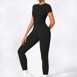 Conjunto de camisetas y mallas transpirables atléticas para mujer, ropa de entrenamiento, bordado personalizado, impresión, Etiqueta Privada, venta al por mayor - Product Image 1