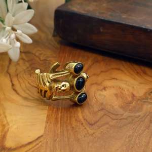 Anillo de calavera vintage de latón dorado con piedra negra, ajustable, estilo gótico punk, para hombre, joyería al por mayor - Product Image 3
