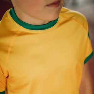 เสื้อรัดกล้ามเด็กสำหรับ BJJ MMA คุณภาพสูง ระบายอากาศได้ดี เป็นมิตรกับสิ่งแวดล้อม สีเหลือง คอกลม แขนครึ่งตัว ทรงเข้ารูป สวมใส่สบาย เหมาะสำหรับออกกำลังกาย - Product Image 4