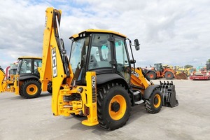 ซื้อรถตักล้อยาง 3CX รุ่นดีเซล สีเหลือง พร้อมชิ้นส่วนเครื่องยนต์หลัก - Product Image 4