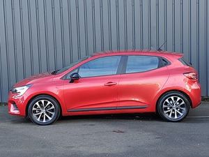 USADO LHD/RHD 2023 RENAULT CLIO 1,6 EVOLUTION - Product Image 3