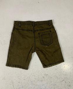 กางเกงยีนส์ขาสั้นทรงตรงสไตล์วินเทจฟอกสีแบบทำเก่า 100% ผ้าฝ้าย ผลิตตามสั่งสำหรับผู้ชาย วิธีการทอเป็นมิตรกับสิ่งแวดล้อม เหมาะสำหรับฤดูร้อน - Product Image 2