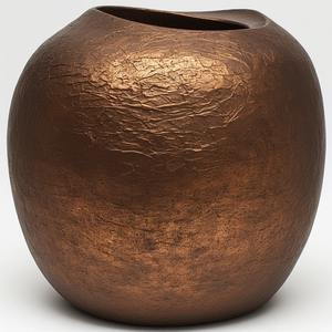 Elegante jarrón de metal hecho a mano con acabado liso y forma clásica, perfecto para interiores de lujo y decoración moderna y elegante para el hogar - Product Image 3