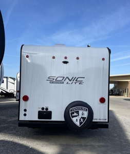 NOUVEAU RV V-E-N-T-U-R-E RV S-O-N-I-C LITE 150VRB MODÈLE 2023 AVEC HAUTES PERFORMANCES DISPONIBLE À LA VENTE - Product Image 6