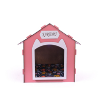 Gepersonaliseerde MDF hondenhuis met logo print, decoratieve binnenhuisdierenverblijf voor kleine dieren, roze, opvouwbaar, modern, lichtgewicht, 2kg