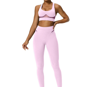 Ensemble de yoga pour femmes personnalisé, best-seller, uni, respirant, 2 pièces, spandex/nylon, qualité supérieure, fabrication sur mesure, vente en gros d'ensembles de yoga pour femmes - Product Image 1