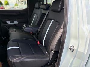 RANGER HYBRID PHEV STORMTRAK PICKUP 2026 D'OCCASION EN EXCELLENT ÉTAT, TRANSMISSION AUTOMATIQUE, 281 CV, À VENDRE - Product Image 2