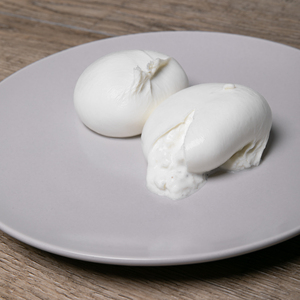 Queso Burrata de Trufa Fresca Italiana de Alta Calidad, 125g, Burratina sin Cabeza en Vaso para Venta al por Menor y Servicio de Alimentos - Product Image 3
