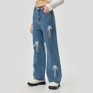 Percha Impex Fabricación Estilo de mujer Jeans de pierna recta suelta Estación independiente Flor con cuentas y encaje Decoración Jeans - Product Image 1