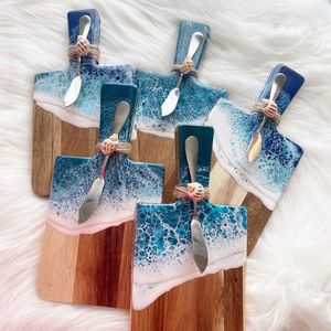 PLANCHE À DÉCOUPER EN RÉSINE ÉPOXY EN BOIS DE TECK PERSONNALISÉ FAIT MAIN MODERNE DE LUXE Passe au lave-vaisselle pour servir les aliments - Product Image 4