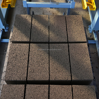 Machine automatique de fabrication de blocs QT10-15 pour l'Afrique de l'Ouest et du Nord avec système hydraulique PLC