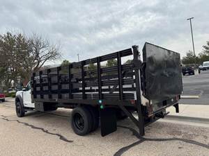 Camión de plataforma F-550 USADO de alto rendimiento, año 2023, para exportación a todo el mundo, entrega a domicilio en todo el mundo - Product Image 5