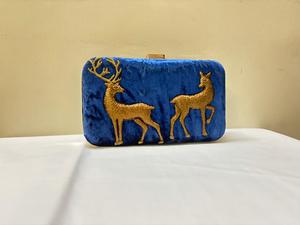 Bolso DE mAnO PARA MUJER DE TRABAJO Zari oxidado de alta calidad, tamaño 8 "X 5" con diseño de ciervo, monedero para mujer para exportación mundial desde la India - Product Image 6