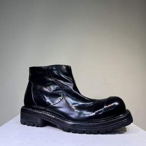 Bottes en cuir pour femmes, au-dessus du genou et cuissardes, et bottes longues en cuir véritable tendance pour l'hiver - Product Image 1