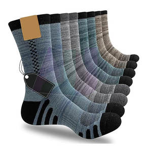 Chaussettes de sport respirantes en spandex/polyester pour l'entraînement et le confort tout au long de la journée - Product Image 2