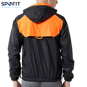 Chaqueta de lluvia transpirable impermeable con capucha de Venta caliente Logotipo de impresión personalizado diseño frontal duradero al aire libre para hombres - Product Image 5